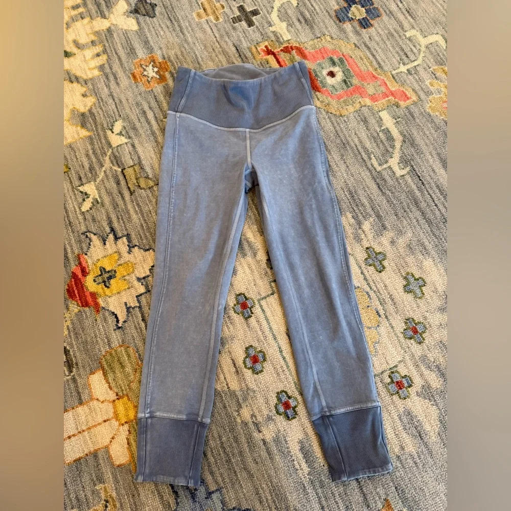 Lululemon Wunder Under Crop 23